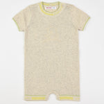 אוברול סריג עם כיתוב - בז׳ 18-24