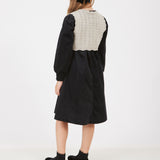 שמלת קטיפה בשילוב וסט סריג - שחור