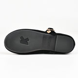 נעלי בובה עם תליון - שחור