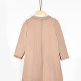 שמלת פוטר עם סמל - בז'