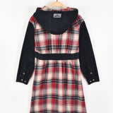 שמלת משבצות עם קפוצ'ון - אדום