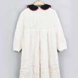 שמלת תחרה עם צווארון רקמה - שמנת