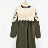שמלה בשילוב סריג פרחוני - זית