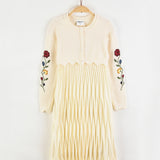 שמלת קפלים בשילוב קרדיגן סריג - שמנת