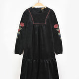 שמלת קטיפה עם רקמת פרחים - שחור