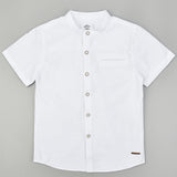 חולצה מכופתרת עם צווארון סיני - לבן