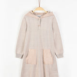 שמלת סריג עם קפוצ'ון - אבן