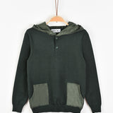 סוודר קפוצ'ון עם כיסים - זית