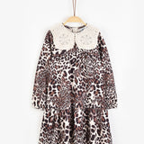 שמלת חברבורות עם צווארון סרוג - חום