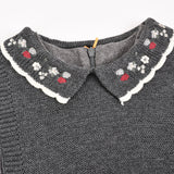 שמלה עם צווארון רקמה - אפור