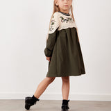 שמלה בשילוב סריג פרחוני - זית