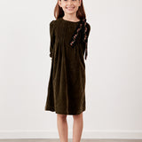 שמלת קטיפה בשילוב סרט פרחוני - זית