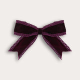 סיכת פפיון בסיומת סרוגה - חציל