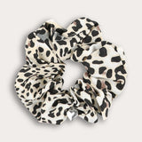 גומיית סקראנצ'י מנומרת - שחור