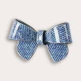 סיכת פלסטיק בצורת פפיון - כחול