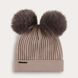 כובע ריב עם שני פונפונים - חום