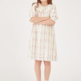 שמלה עם צווארון תחרה - ורוד