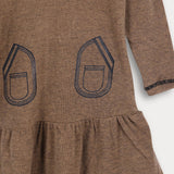 שמלת קפוצון עם הדפס כיסים - חום