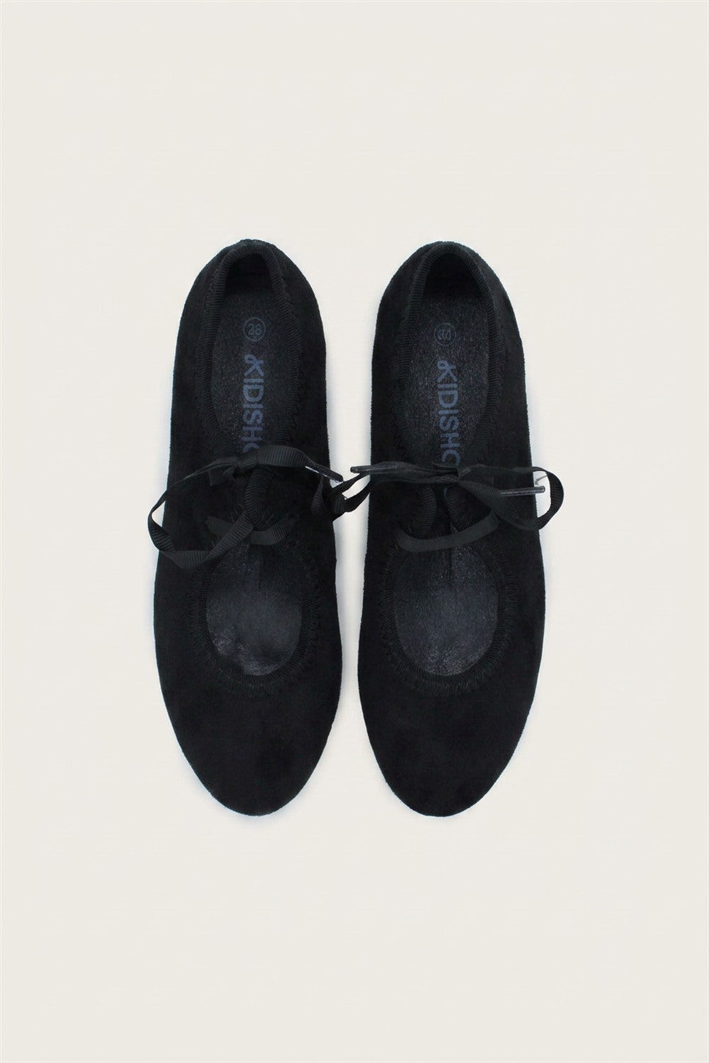 בלרינה קטיפה עם קשירת סרט - שחור | בנות | KIDISHOES | תמונה 1