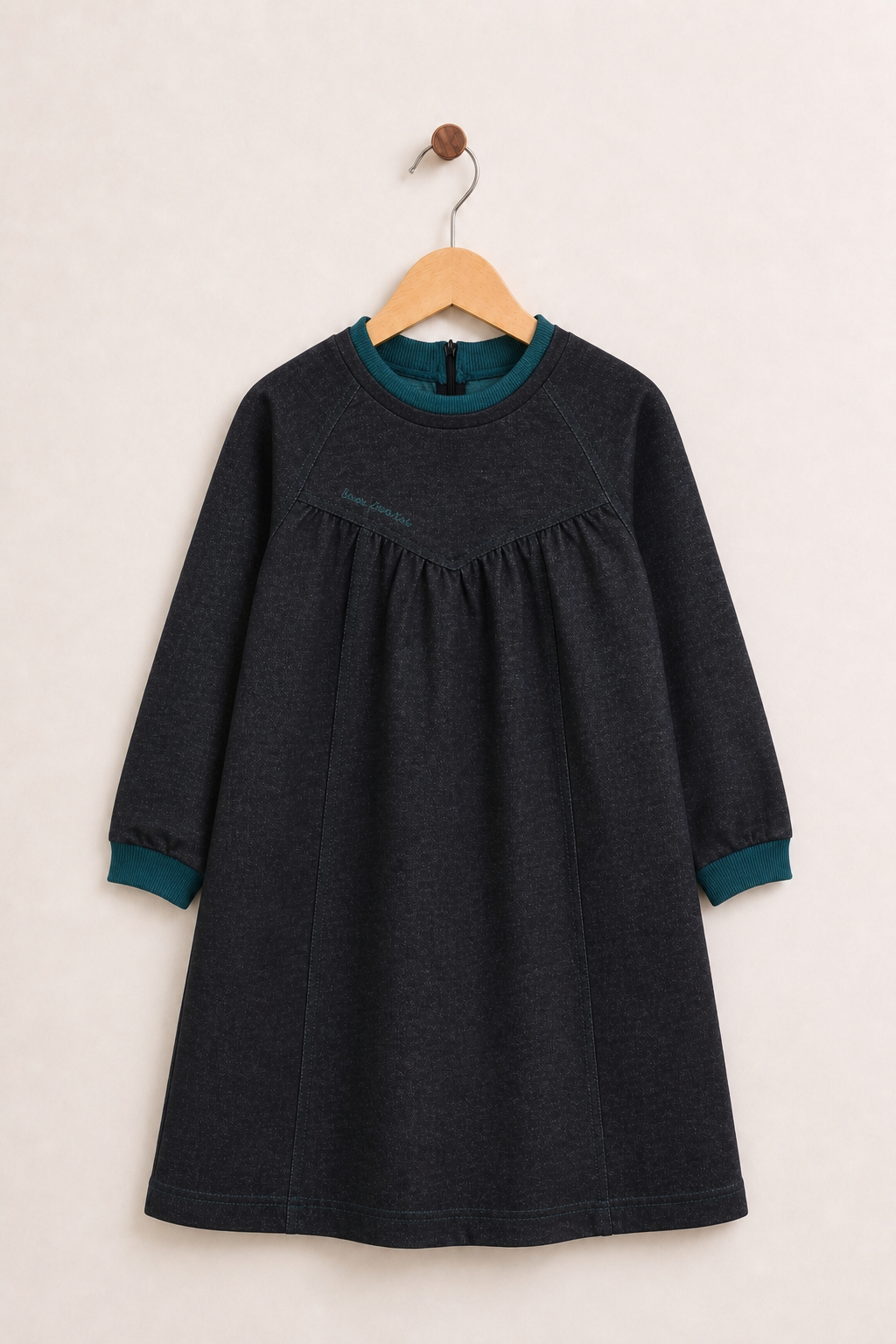 שמלה עם חתך משולש - שחור | בנות | פסטל בלו | תמונה 1