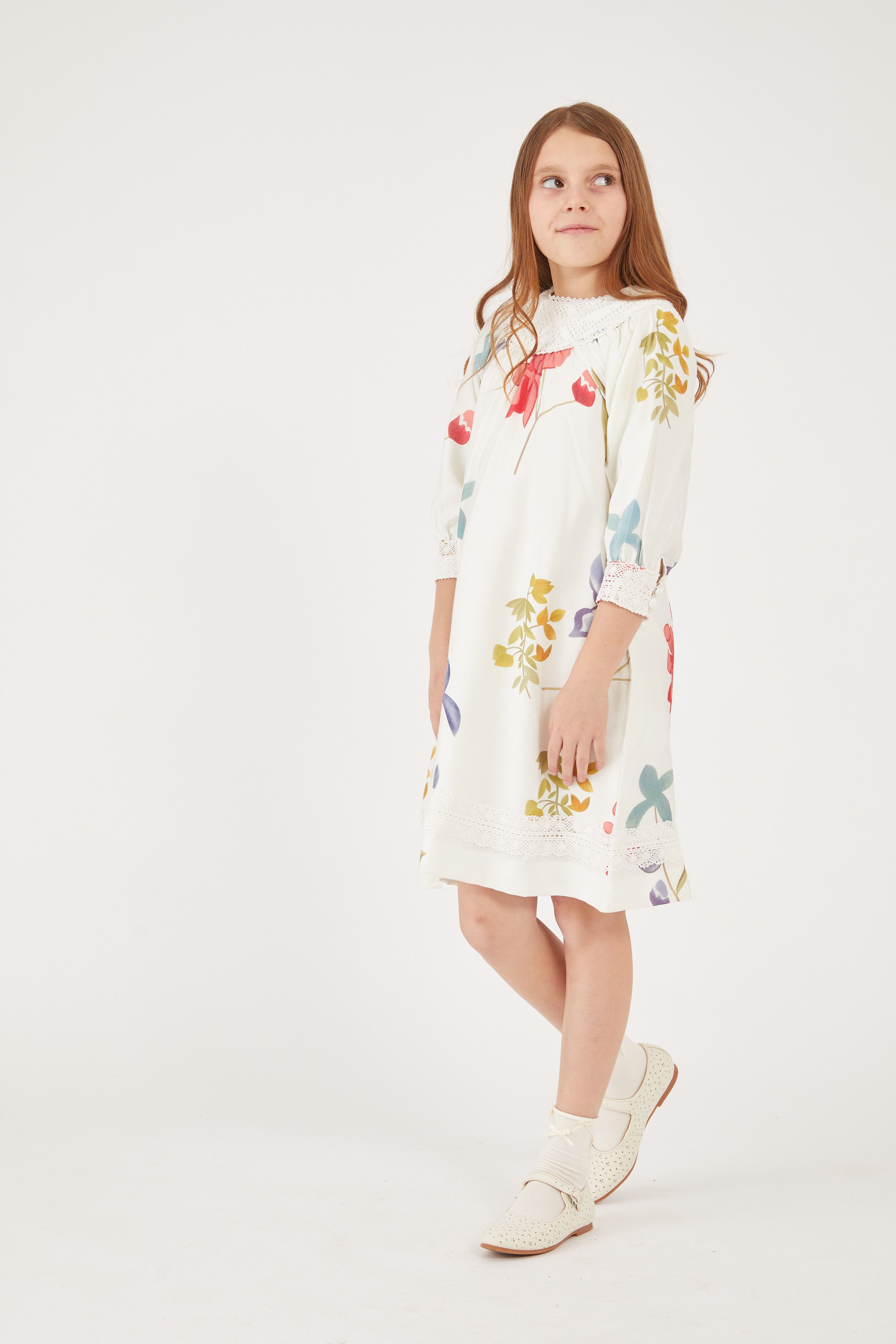 שמלה עם הדפס+ תחרות - FLOWERS 10