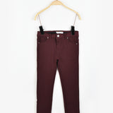 מכנסי ג'ינס בגזרת סקיני - בורדו