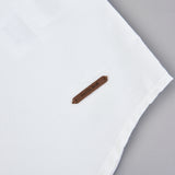 חולצה מכופתרת עם צווארון סיני - לבן