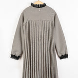 שמלת פליסה גימור תחרה - חום