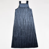 חלוק קפלים עם רקמה - כחול