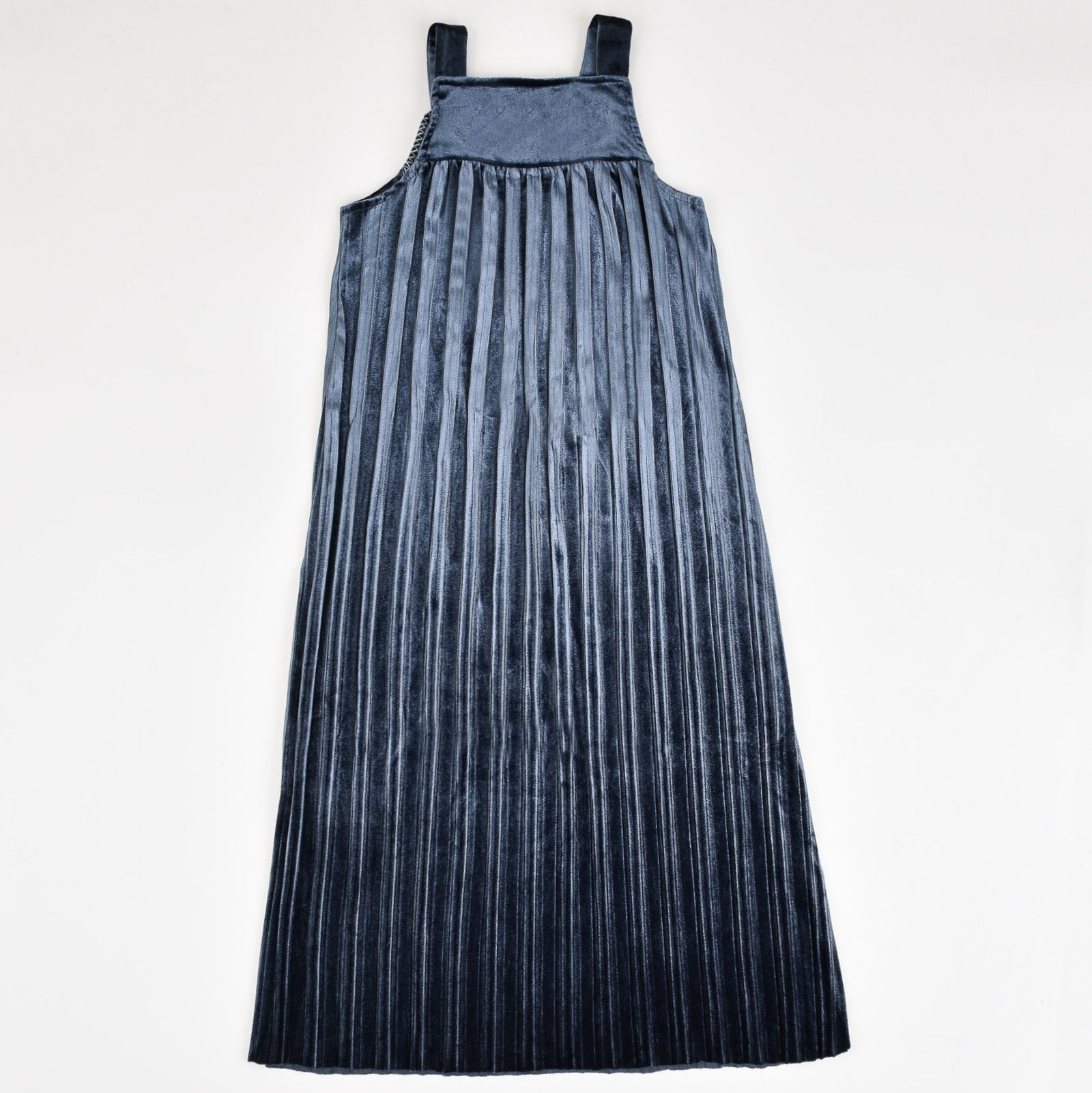 חלוק קפלים עם רקמה - כחול