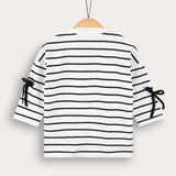 חולצת פסים עם פפיונים - נייבי
