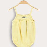 אוברול בייבי עם כתפיות - צהוב