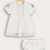 שמלת קפלים עם רקמה - קורל