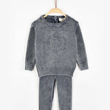 חליפת סריג עם סמל - ג'ינס