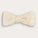 Pair of mini cotton lace pins - natural