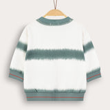 חולצה בהדפס בטיק - שחור