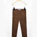 מכנסי קורדרוי בגזרת סקיני - חום