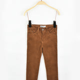 מכנסי קורדרוי בגזרת סקיני - קאמל